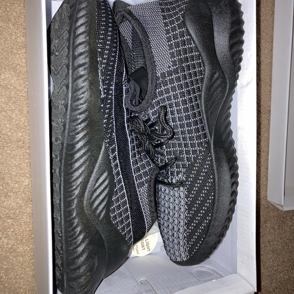 BRAND NEW Danskin Athletic Sneakers